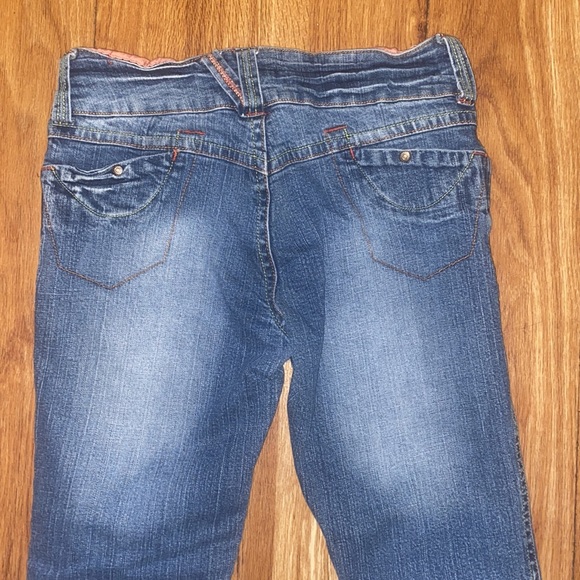 Vintage Leo Roma jeans with green and pink stitching - Picture 4 of 4